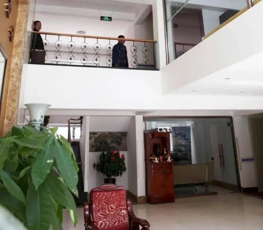 Далянь: Jinhong Express Hotel