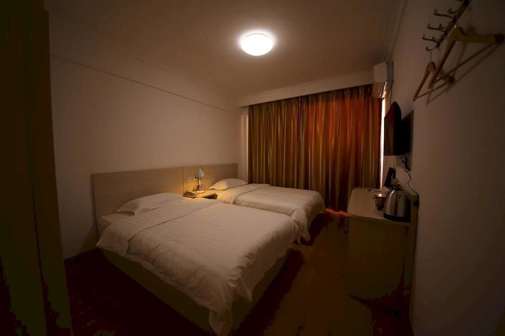 Далянь: Jinhong Express Hotel