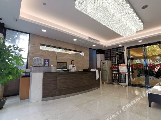 Шэньчжэнь: Kaiya Business Hotel (Shenzhen East Railway Station Buji Subway Station)