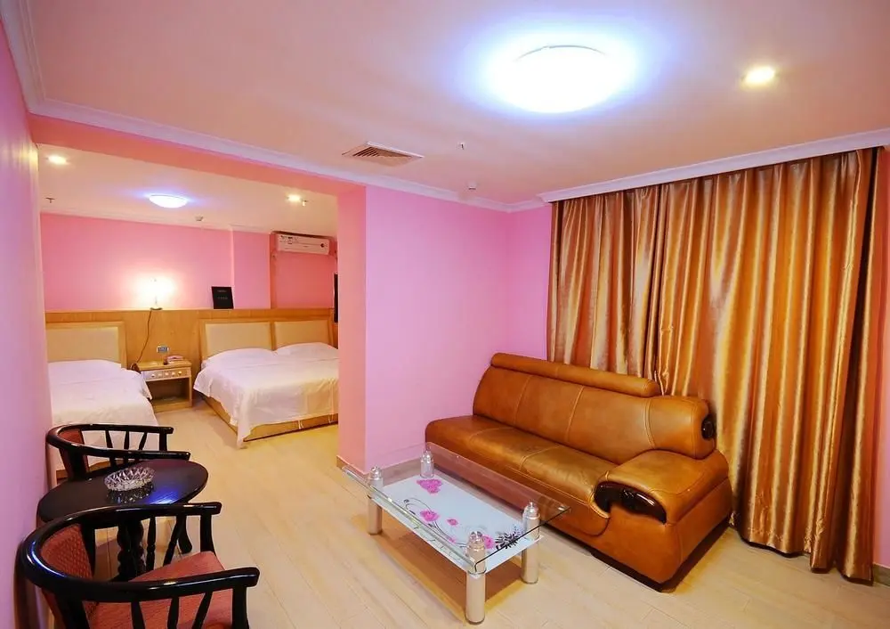 Гуанчжоу: Longxiang Hotel (Guangzhou Huacheng Road)