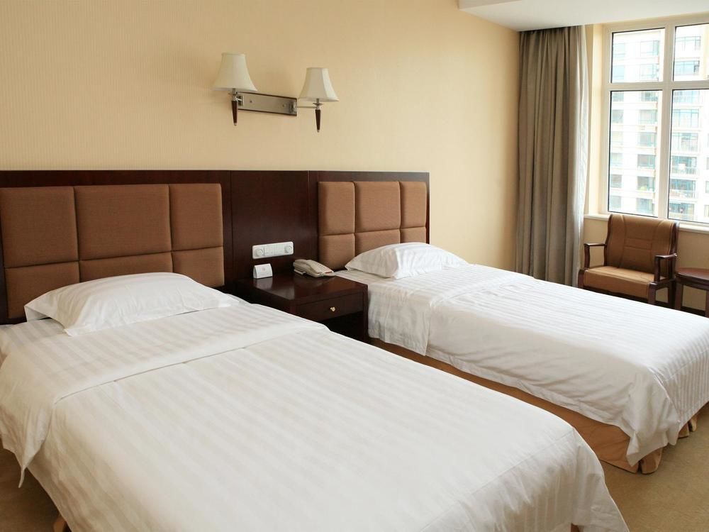 Далянь: White Clouds Hotel - Dalian