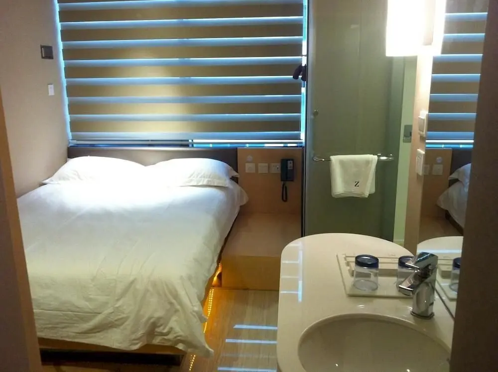 Ханчжоу: Z Hotels (Hangzhou West Lake Qingchun Road)