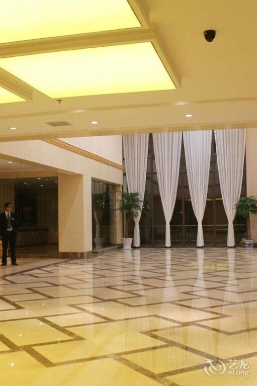 Ханчжоу: 杭州美伦大酒店