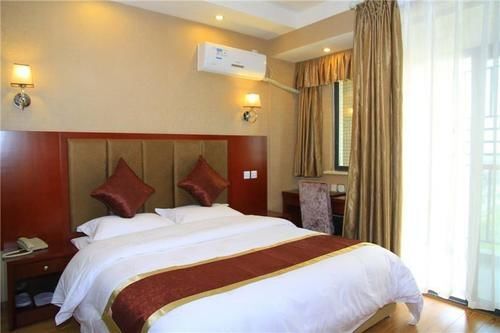 Чэнду: Helun Hotel