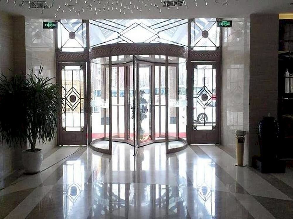 Starway Hotel (Tianjin Culture Center) — фото 1