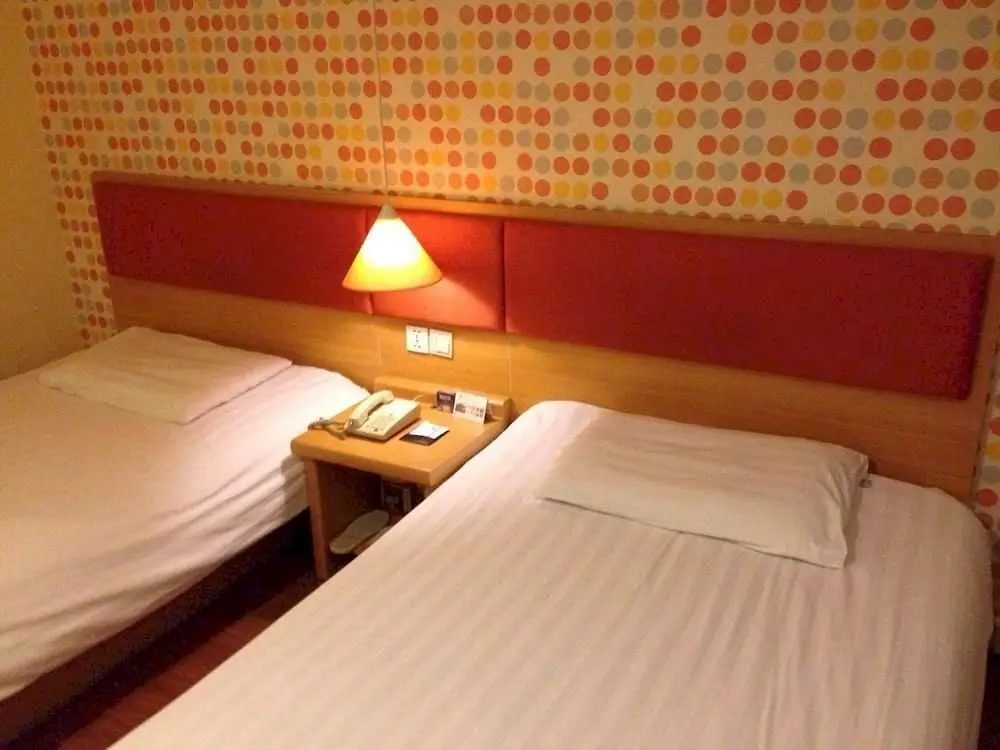 Далянь: Home Inn Chunliu - Dalian