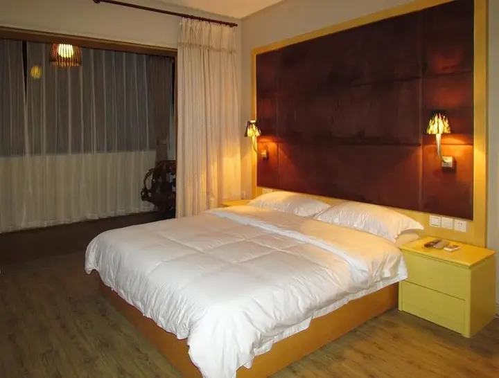 Чэнду: Huashuiwan government rent training center