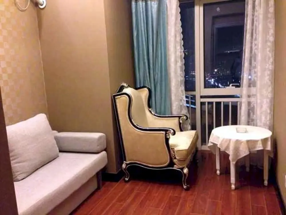 Далянь: Yijia Hotel Apartment Dalian (Xinghai Daguan)
