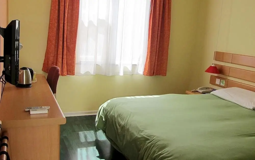 Куньмин: Home Inn Kunming Chuncheng