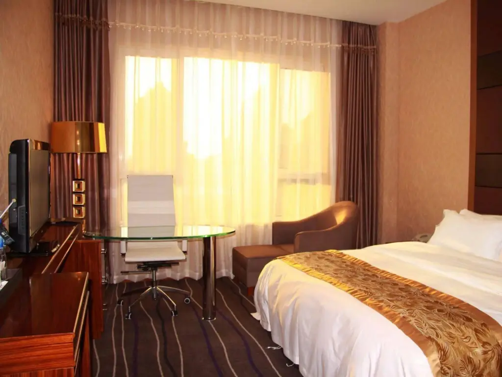Циндао: Xinfusheng Yihai International Hotel - Qingdao