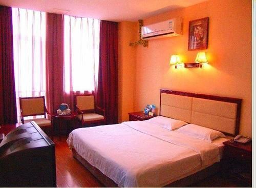 Чэнду: Maruika Hotel Shuanglin - Chengdu
