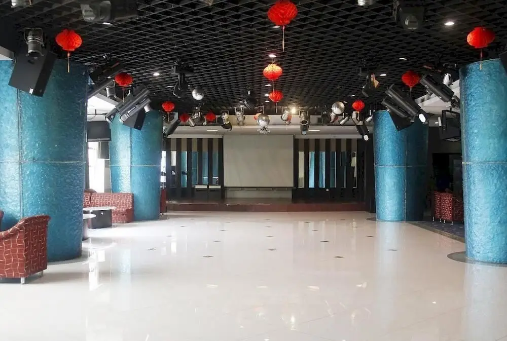 Нанкин: Hailing Convention Center