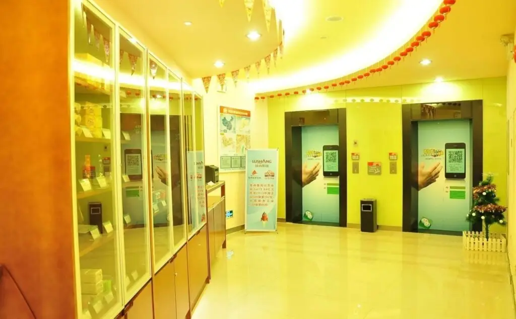 Home Inn Shenzhen Shuanglong Subway Station — фото 1