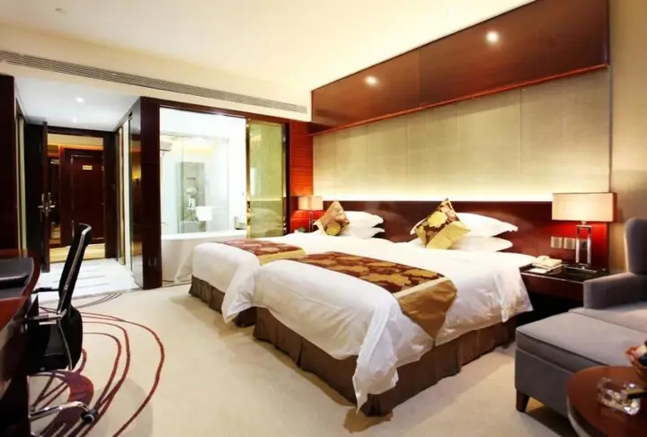 Чэнду: Hollyston Hotel (Chengdu Jinhua Wanda)