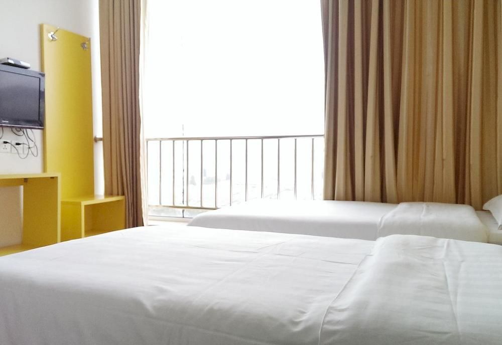 Циндао: Qingdao Binhai Fengqing Holiday Hotel