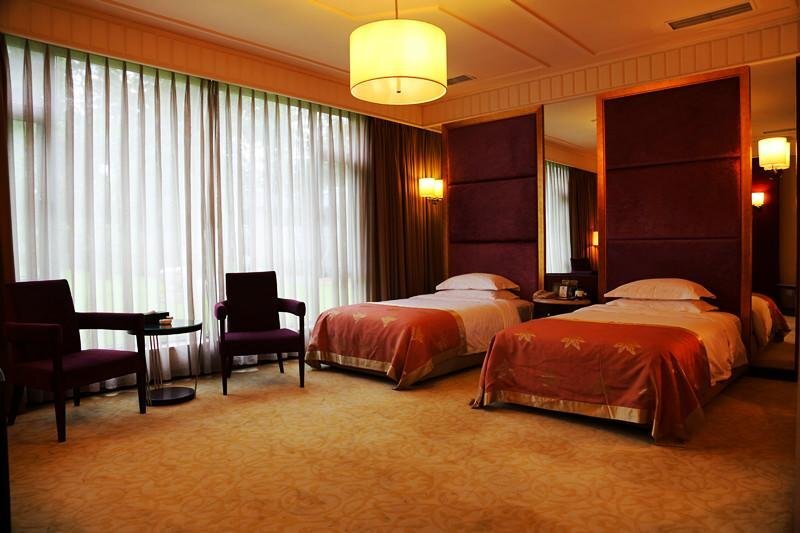 Chengdu Xishu Forest Hotel — фото 1