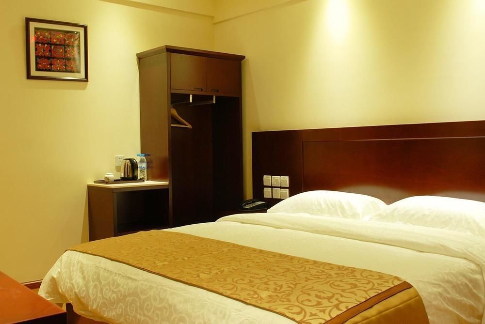 Куньмин: Kunming Impression Jinbi Hotel (Yunnan People's Hospital Branch)