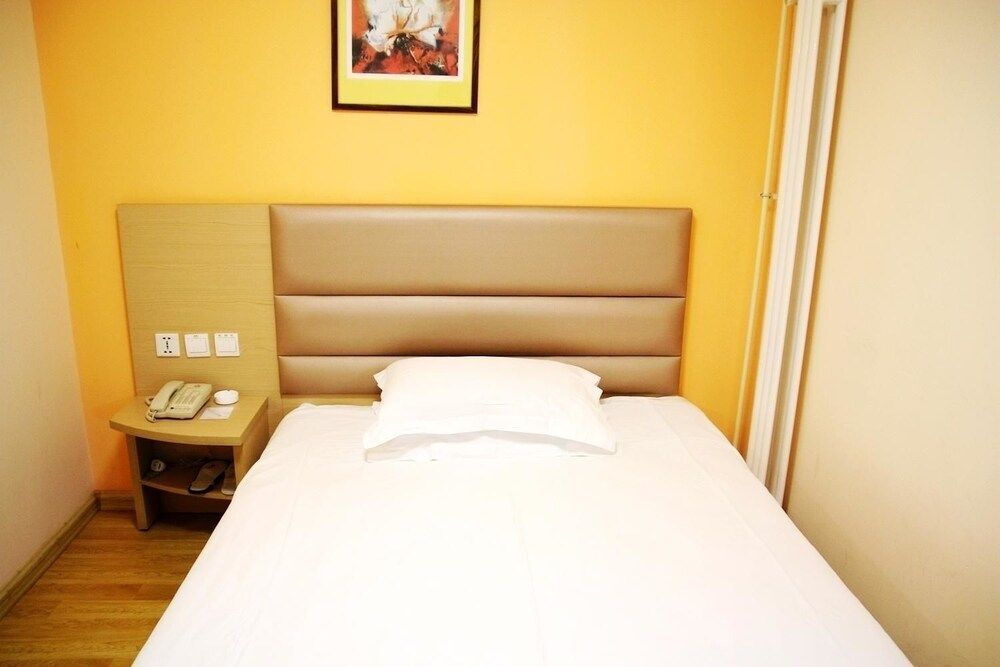 Циндао: Yinzuo Jiayi Hotel Qingdao Hangzhou Road Bus Station