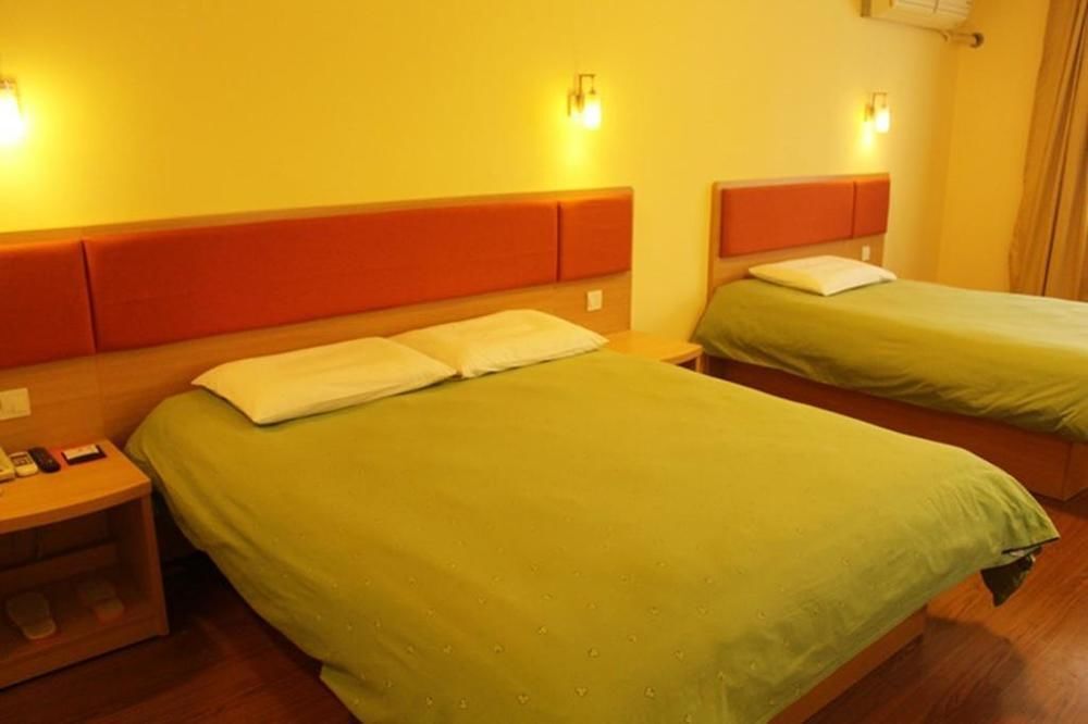 Далянь: Home Inn Dalian Sanba Square