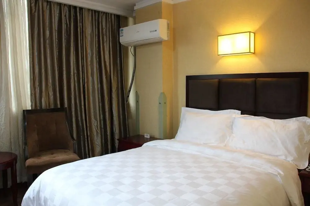 Чэнду: Gaopan Business Hotel