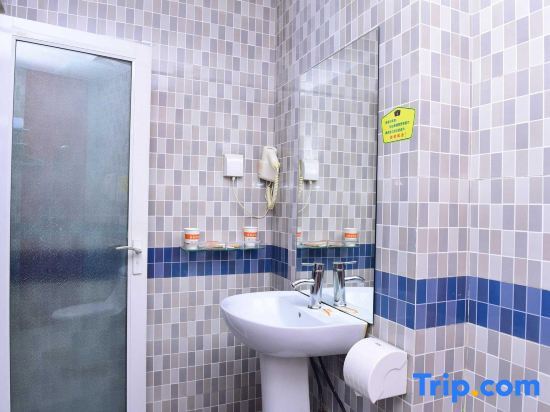 Шэньчжэнь: Home Inn Shenzhen Nanshan Nanxin Road Daxin Metro Station