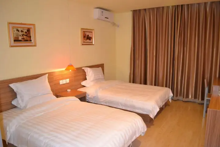 Циндао: Qingdao 678 Hotel
