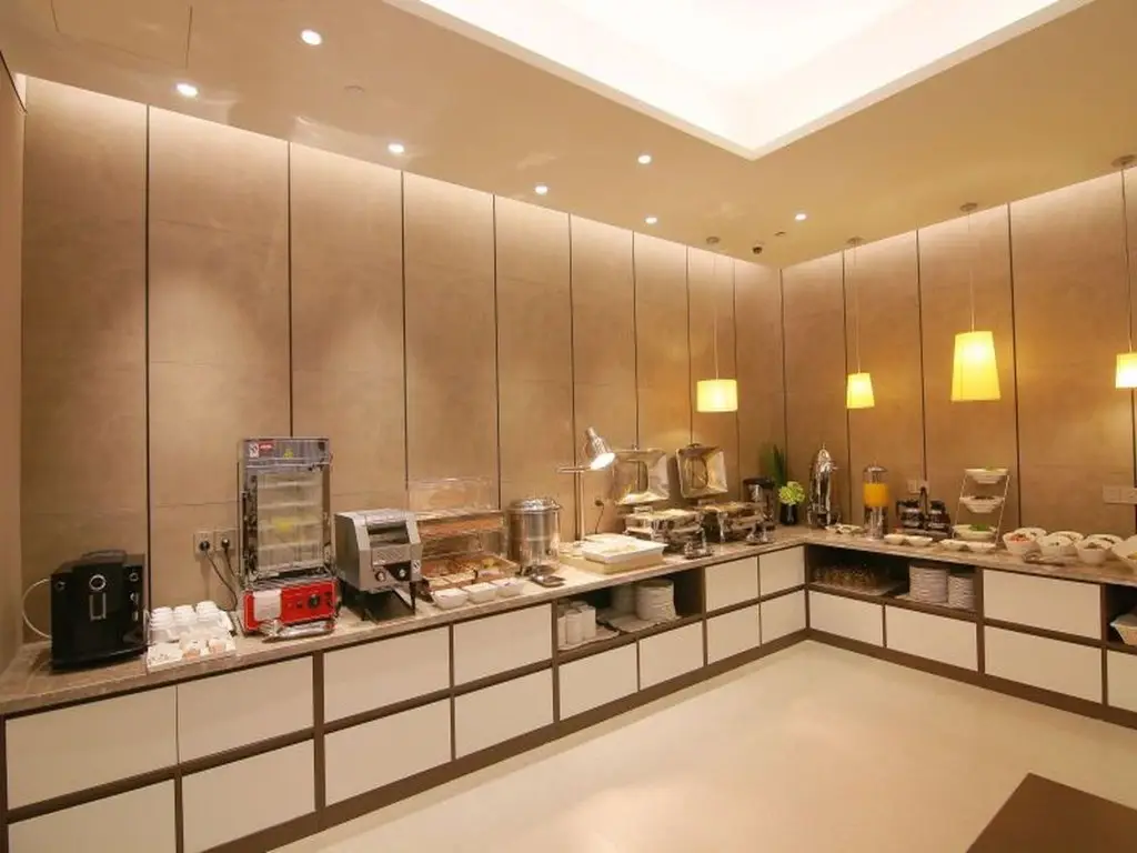 Шанхай: Homeinnplus-Shanghai Zhangjiang Park