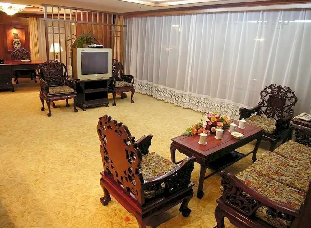 Циндао: Jianyin Hotel