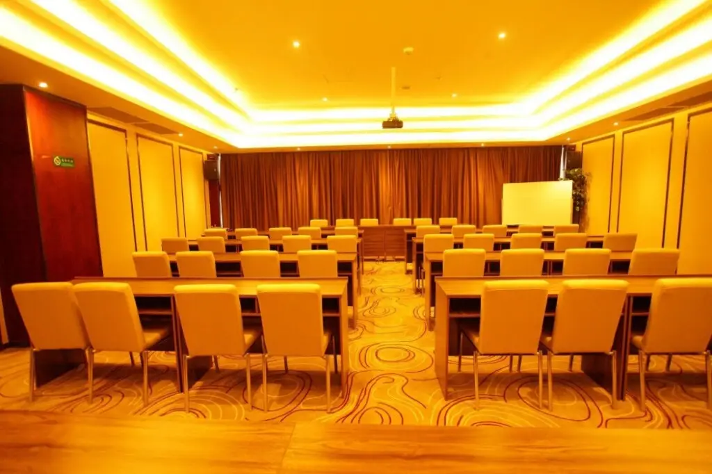 Чэнду: CYTS Shanshui Fashion Hotel Longquanyi