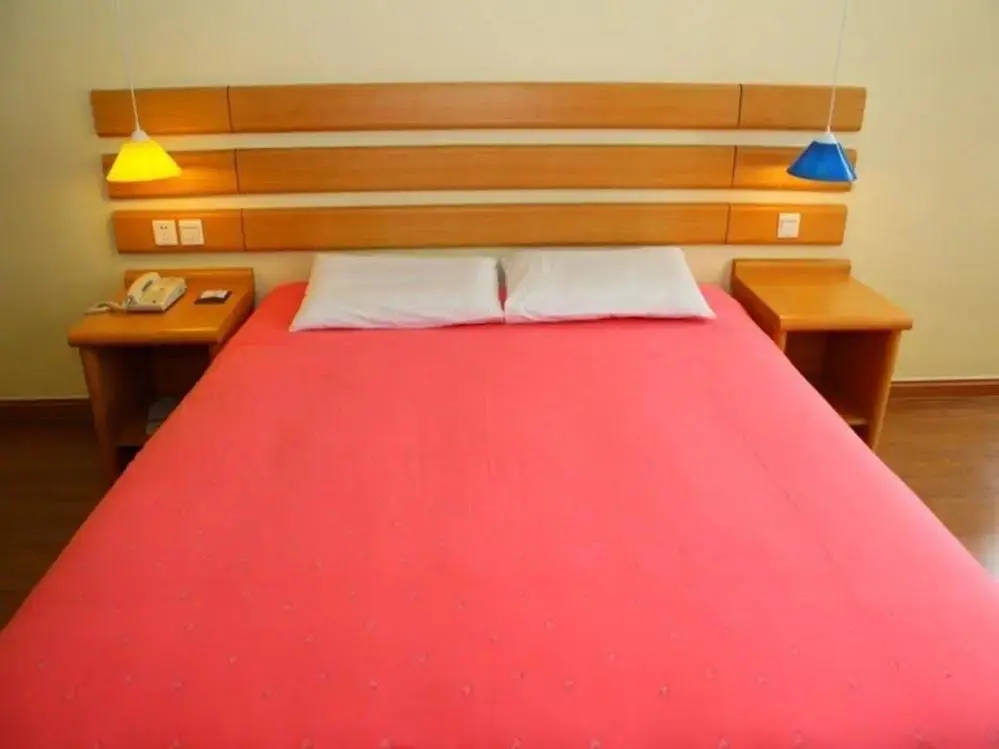 Пекин: Home Inn