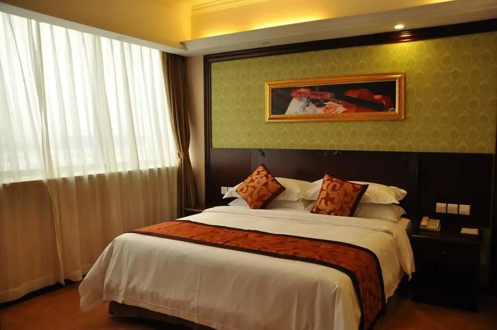 Шанхай: Vienna Hotel Shanghai Fengxian South Bridge Jinhai Road