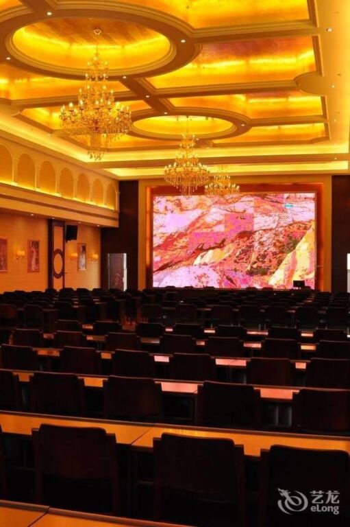 Шанхай: Vienna Hotel Shanghai Fengxian South Bridge Jinhai Road