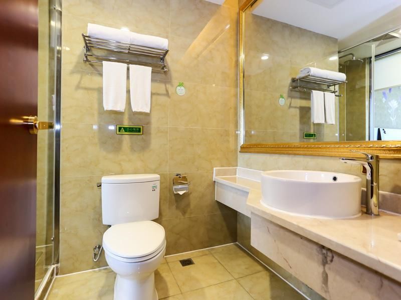 Шанхай: Vienna Hotel Shanghai Fengxian South Bridge Jinhai Road