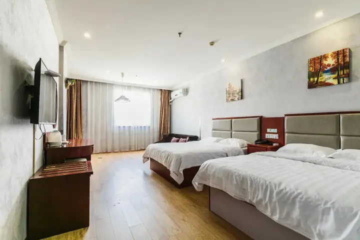 Шанхай: GreenTree Inn Shanghai Huinan Jinghai Road Express Hotel