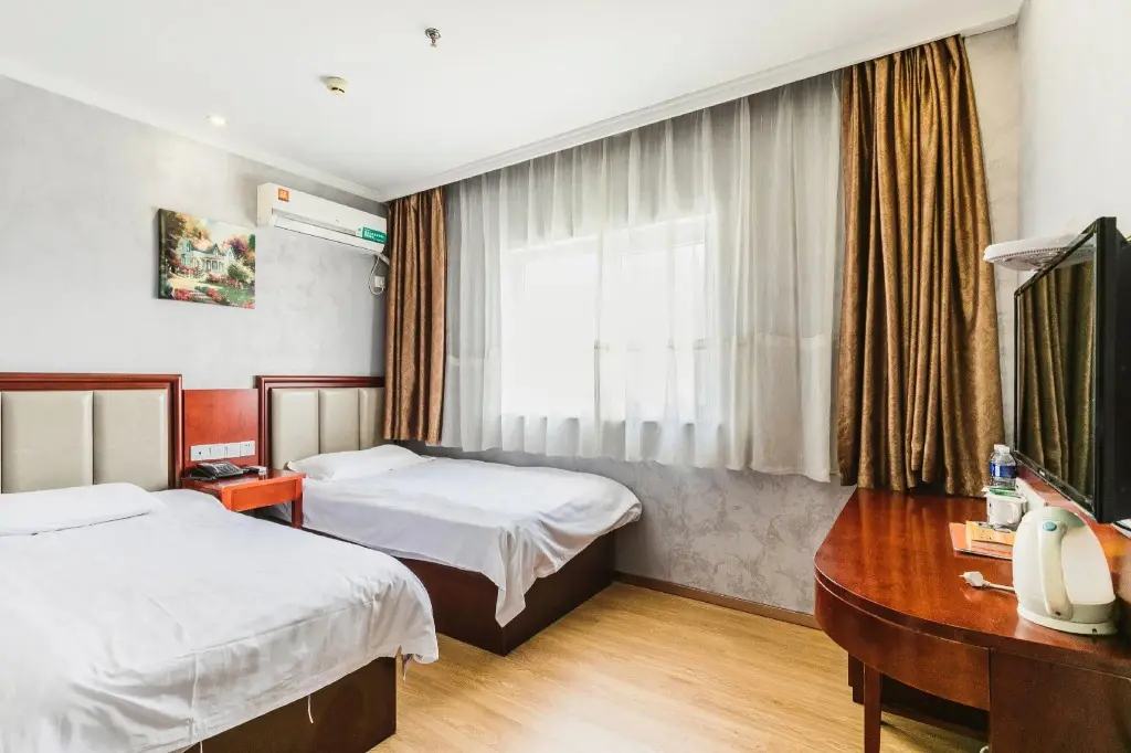 Шанхай: GreenTree Inn Shanghai Huinan Jinghai Road Express Hotel