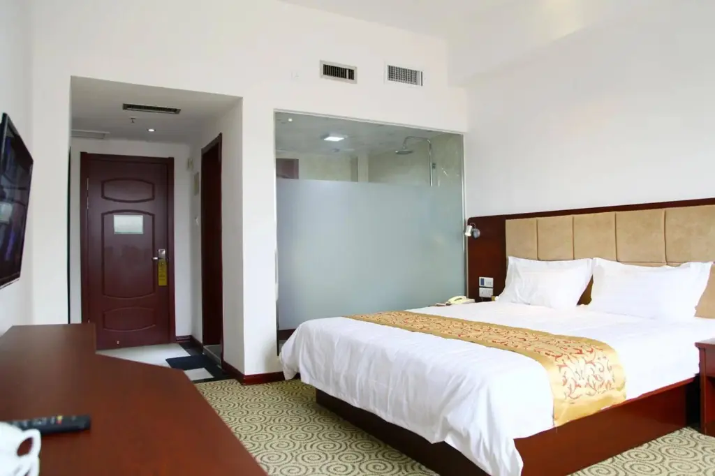 Далянь: Dalian Free Trade Center Hotel