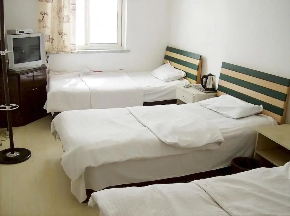Циндао: Ling Yuan Hotel- Qingdao