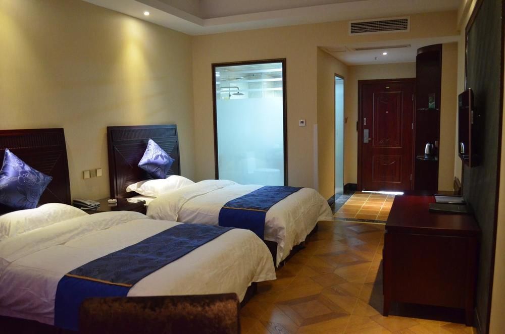 Чэнду: Chengdu Fengyu Business Hotel