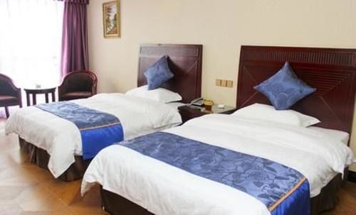 Чэнду: Chengdu Fengyu Business Hotel