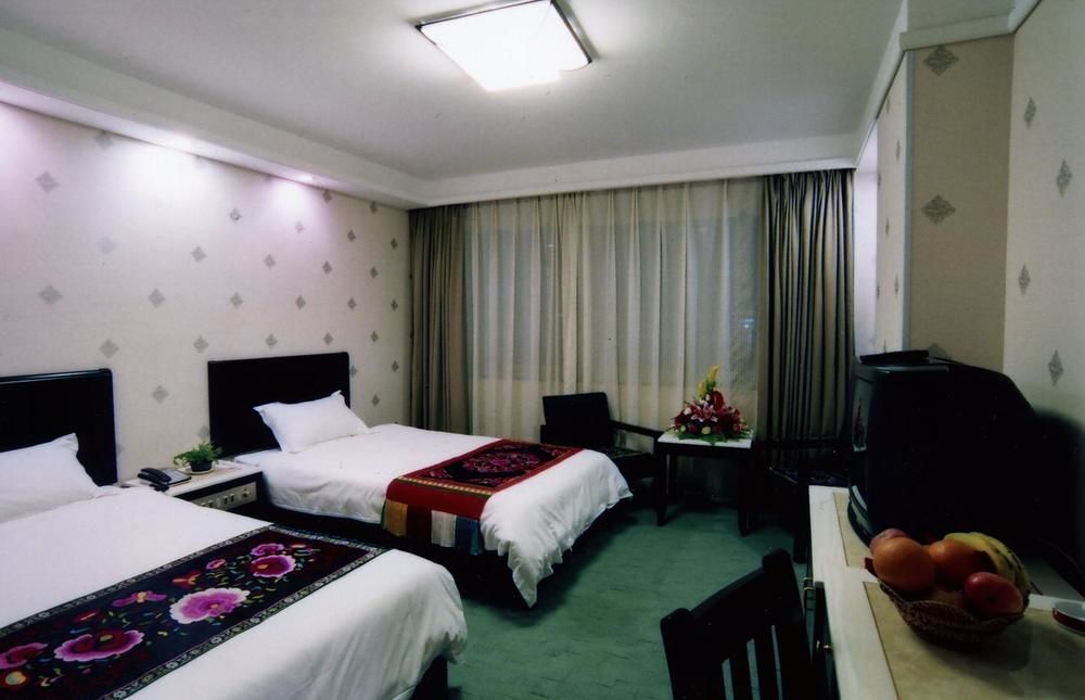 Куньмин: Chuxiong Mansion Yi Ren Hotel- Kunming
