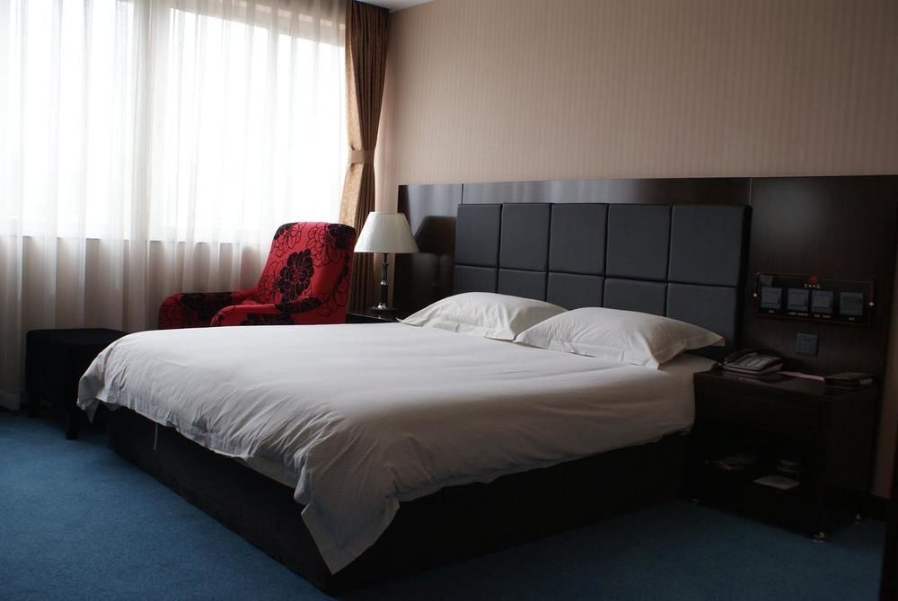 Куньмин: Chuxiong Mansion Yi Ren Hotel- Kunming