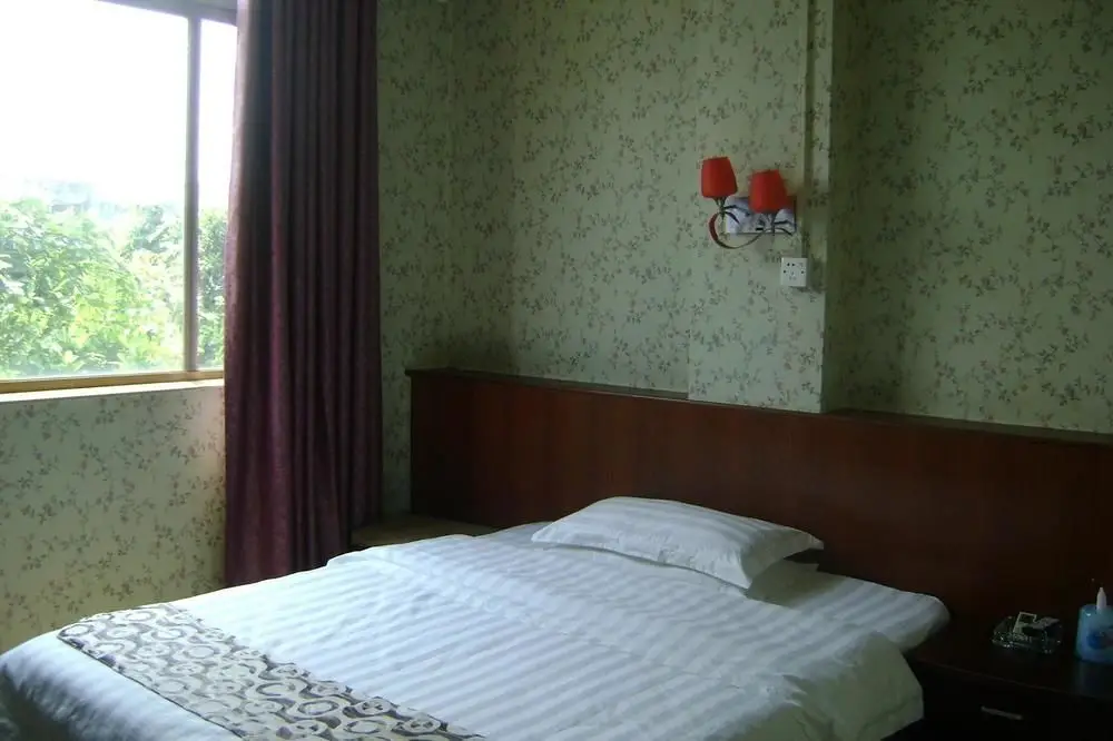 Гуанчжоу: Jiuri Business Apartment