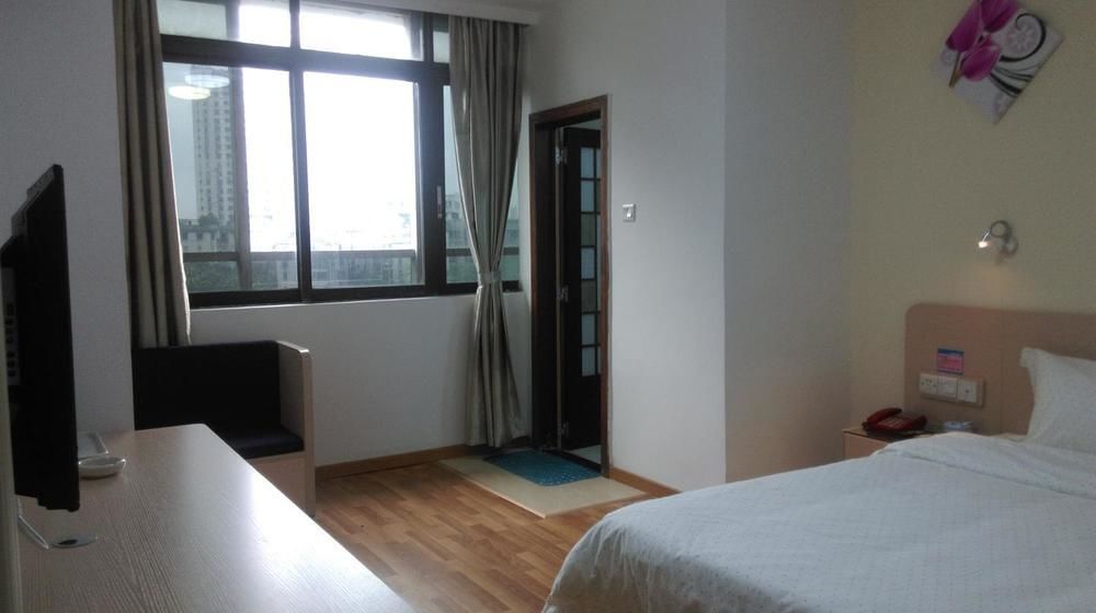 Гуанчжоу: Yimi Hotel Shiqiao Metro Branch