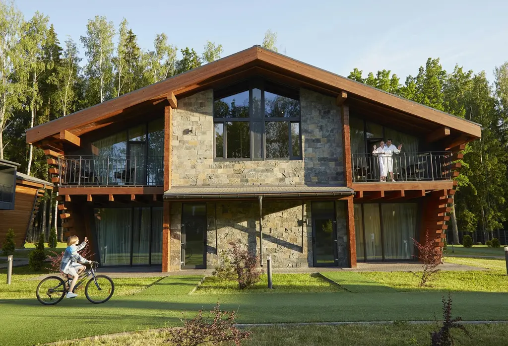 Дорохово: Загородный отель LES Art Resort