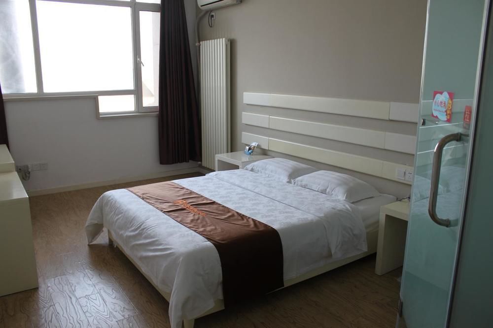 Циндао: Thank Inn Plus Shandong Qingdao Huangdao District Haier Industrial Park