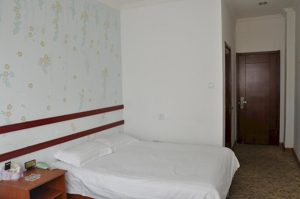 Далянь: Dalian Yiju Hotel