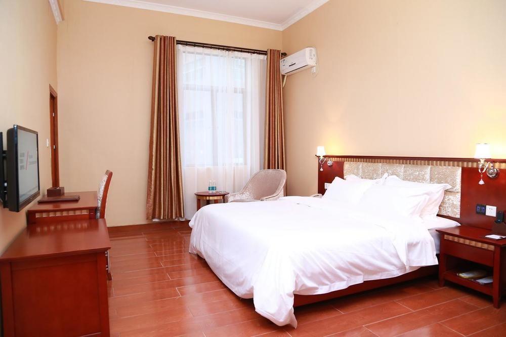 Шэньчжэнь: Longhui Hotel