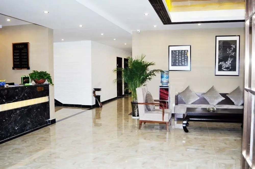 Чэнду: Chengdu Huanglongxi Puyuan Hotel