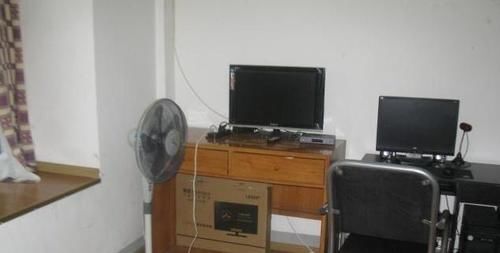 Чэнду: Chengdu Deyuan Apartment