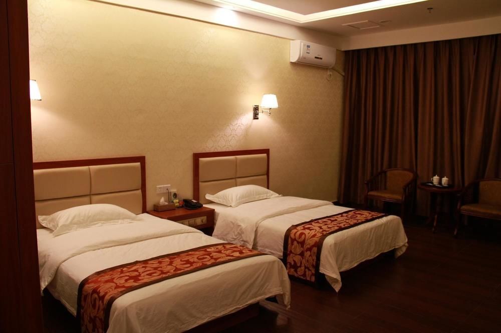 Шэньчжэнь: Ruiyixuan Business Hotel